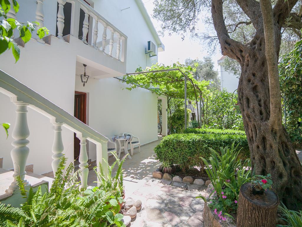 Rooms Garden Petrovac 外观 照片